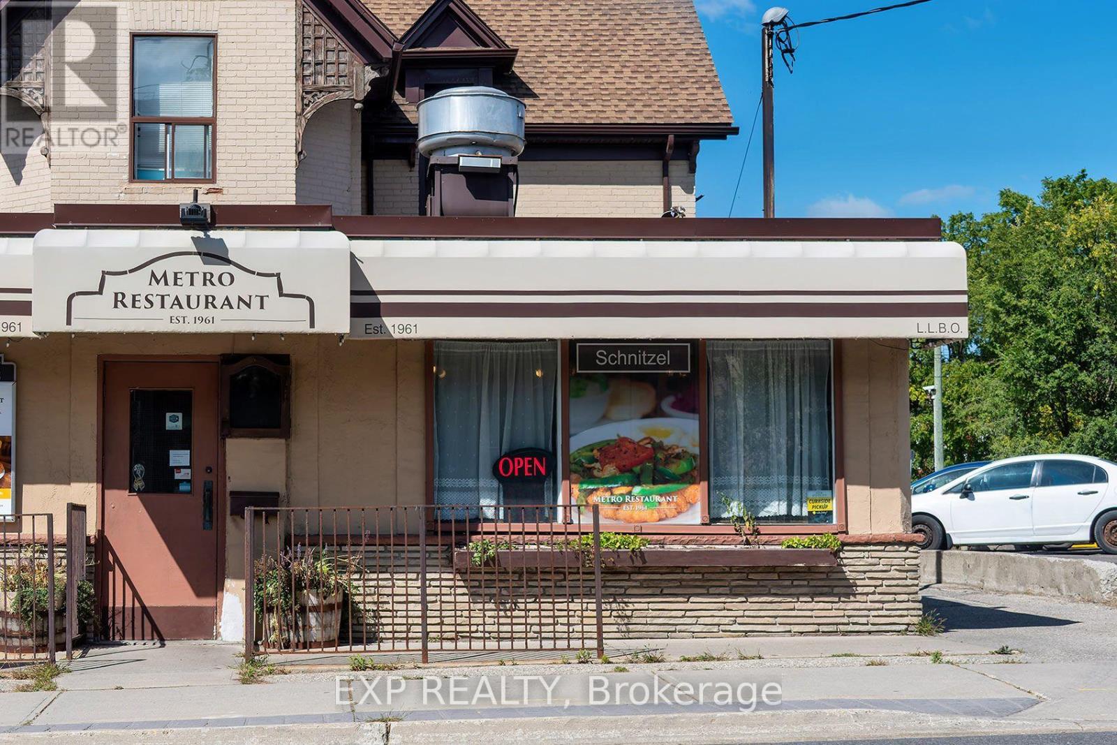 115 Victoria Street N, Kitchener, Ontario  N2H 5C3 - Photo 37 - X13829556