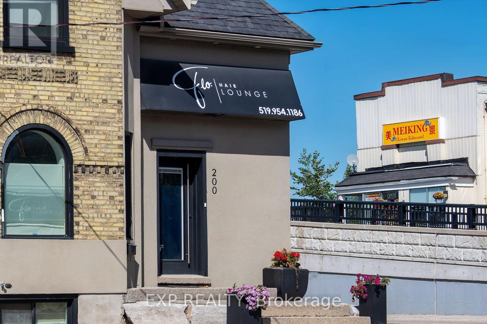 115 Victoria Street N, Kitchener, Ontario  N2H 5C3 - Photo 39 - X13829556