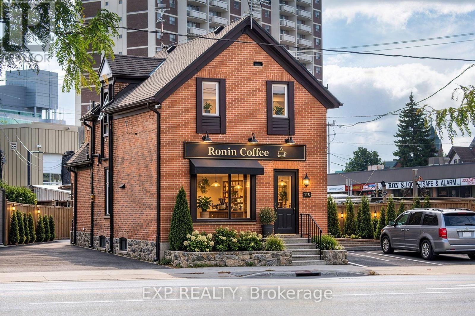 115 Victoria Street N, Kitchener, Ontario  N2H 5C3 - Photo 8 - X13829556
