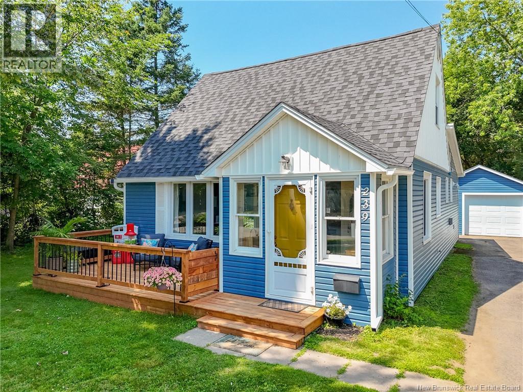 239 Medley Street, Fredericton, New Brunswick  E3A 3B5 - Photo 2 - NB148582
