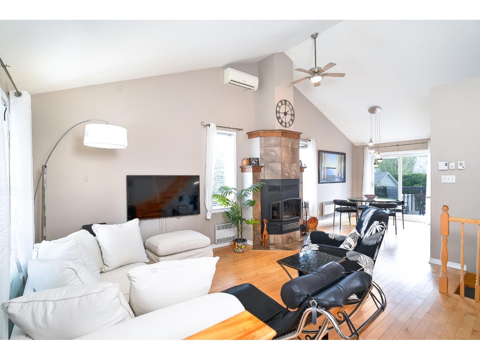 59 Rue du Docteur-Boisvert Saint-Basile-le-Grand Quebec Canada J3N1N2 4