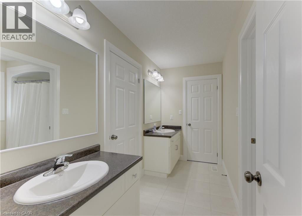 519 Gristmill Street, Waterloo, Ontario  N2K 0C9 - Photo 16 - 40865288