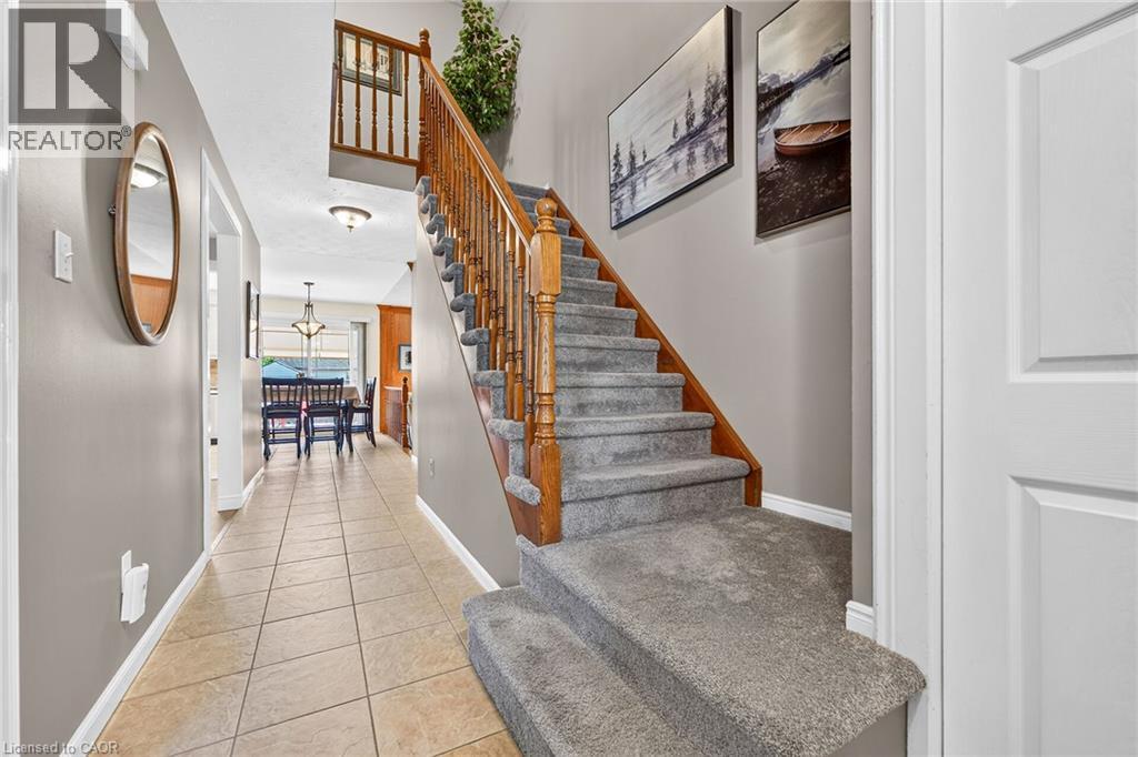 461 Eaglewood Drive, Hamilton, Ontario  L8W 2T1 - Photo 5 - 40866379