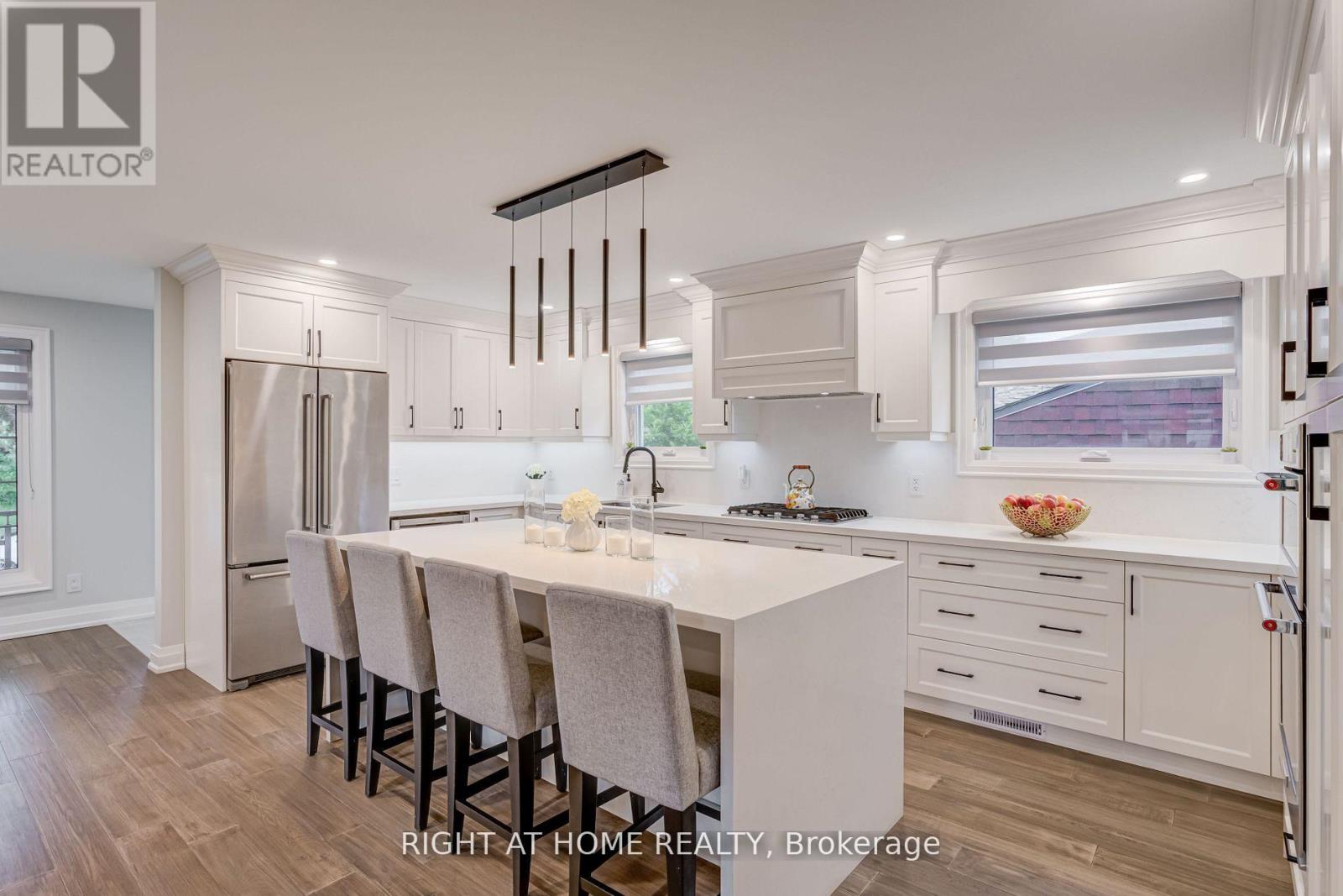 260 Louis Drive, Mississauga, Ontario  L5B 1Y9 - Photo 12 - W13826878