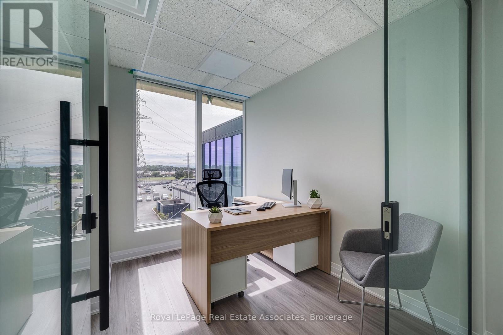 310 - 996 Martin Grove Road, Toronto, Ontario  M9W 4V8 - Photo 6 - W13829634