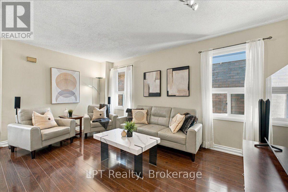 69 Scarfair Pathway, Toronto, Ontario  M1B 4G2 - Photo 11 - E13829732
