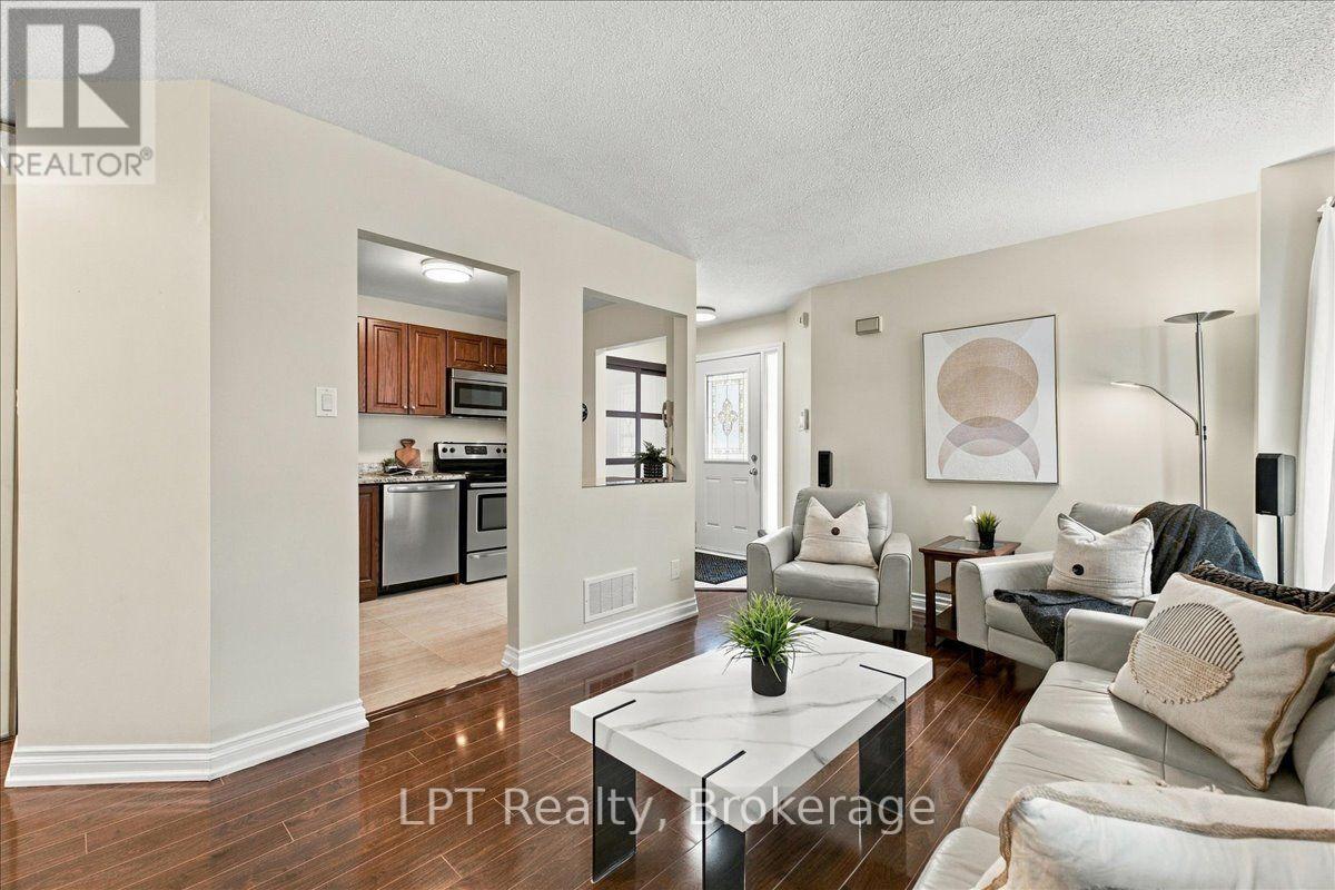 69 Scarfair Pathway, Toronto, Ontario  M1B 4G2 - Photo 13 - E13829732