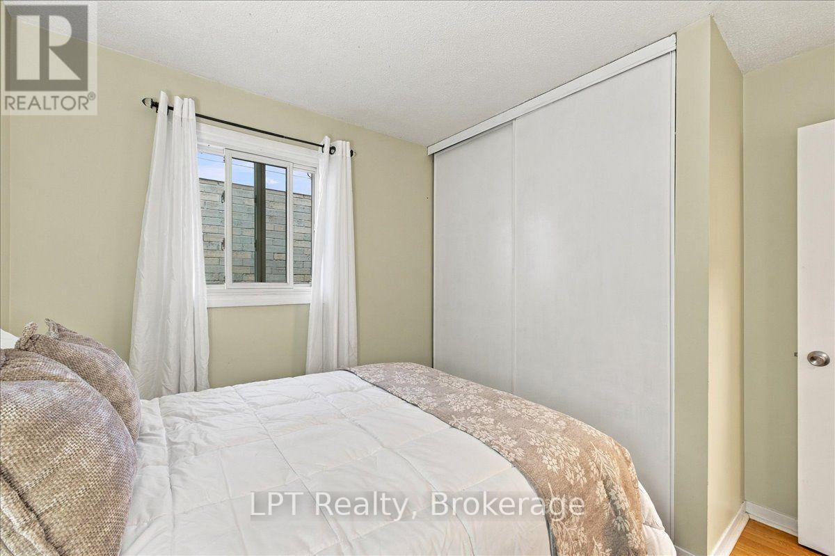 69 Scarfair Pathway, Toronto, Ontario  M1B 4G2 - Photo 19 - E13829732