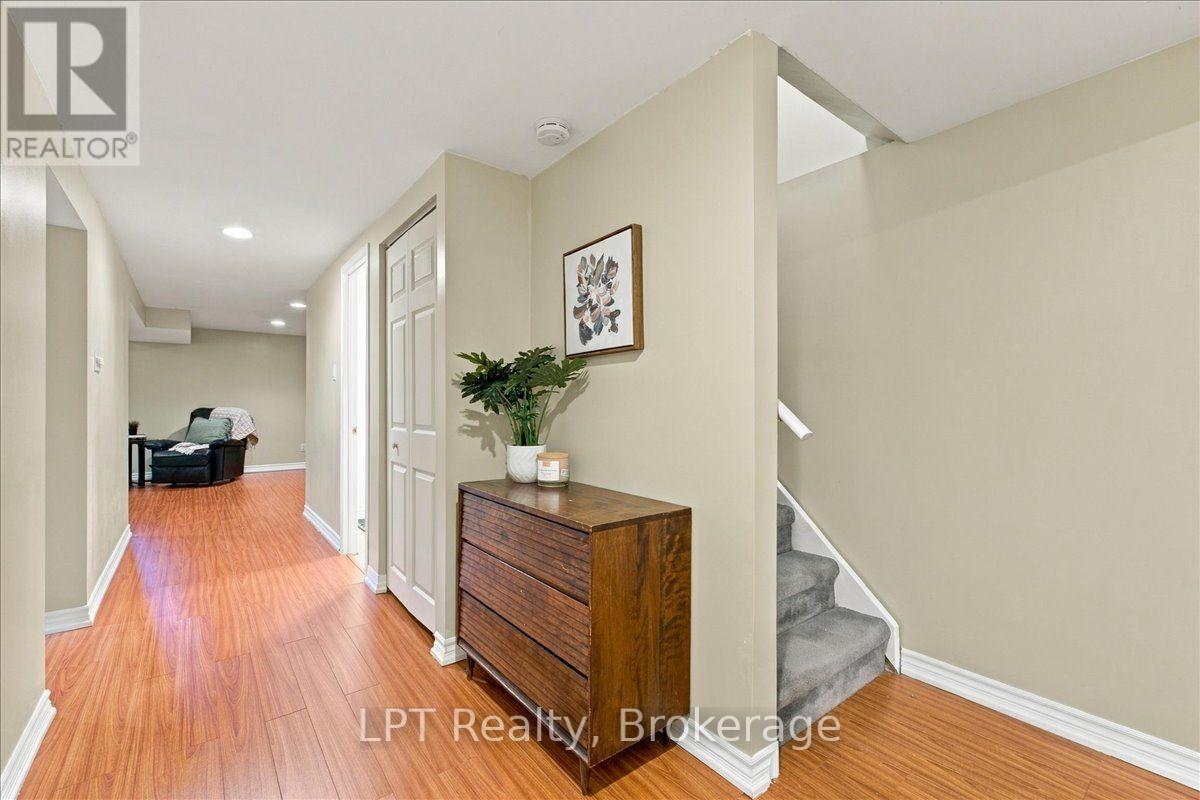 69 Scarfair Pathway, Toronto, Ontario  M1B 4G2 - Photo 24 - E13829732