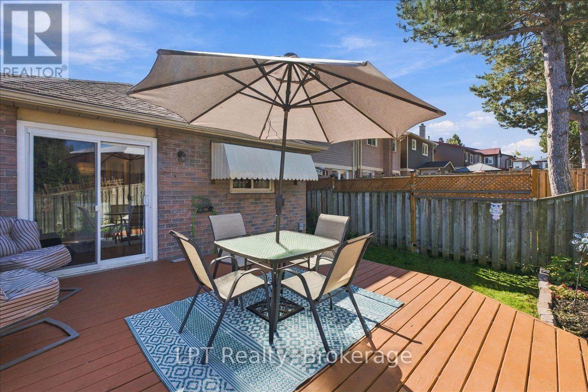 69 Scarfair Pathway, Toronto, Ontario  M1B 4G2 - Photo 35 - E13829732
