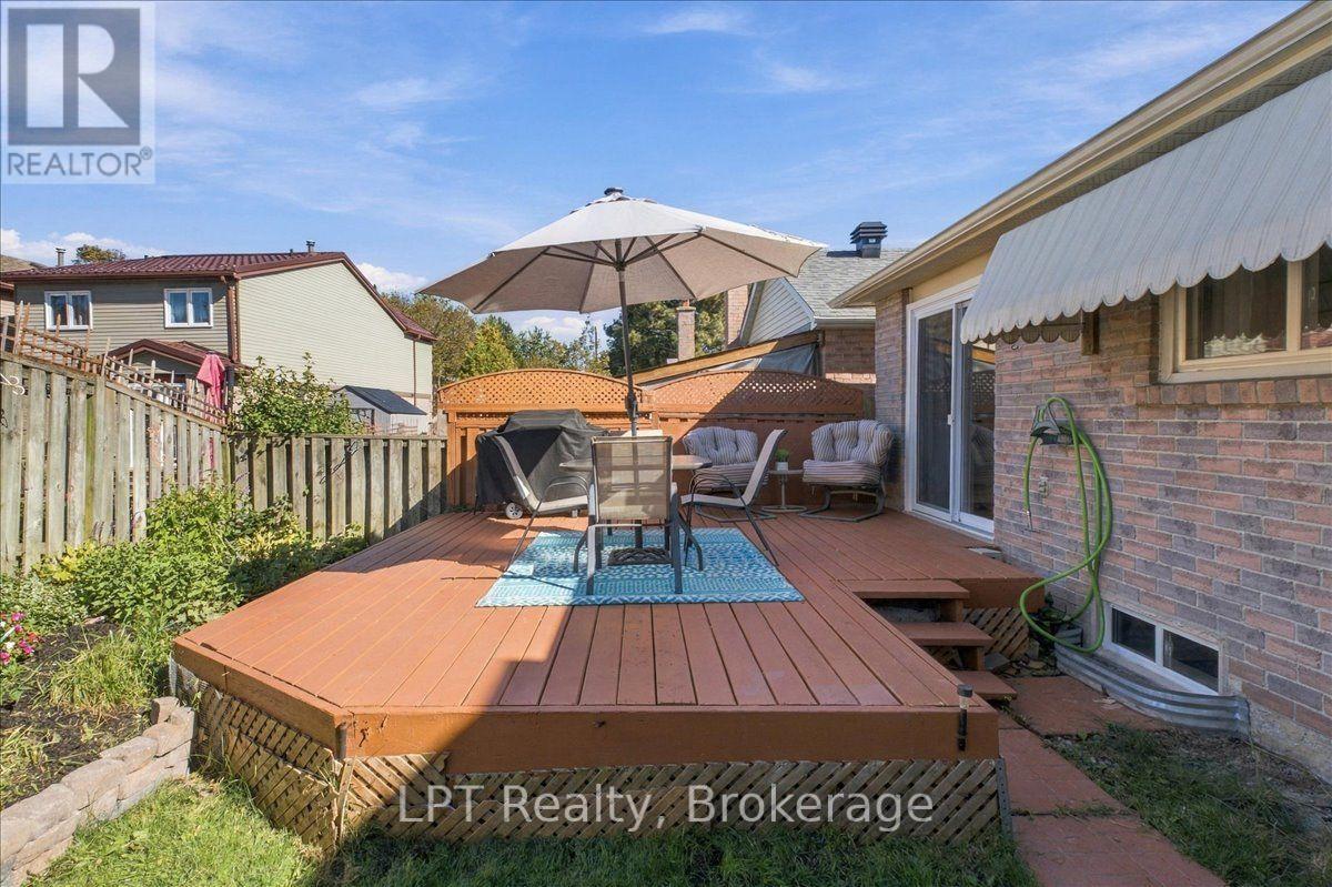 69 Scarfair Pathway, Toronto, Ontario  M1B 4G2 - Photo 37 - E13829732