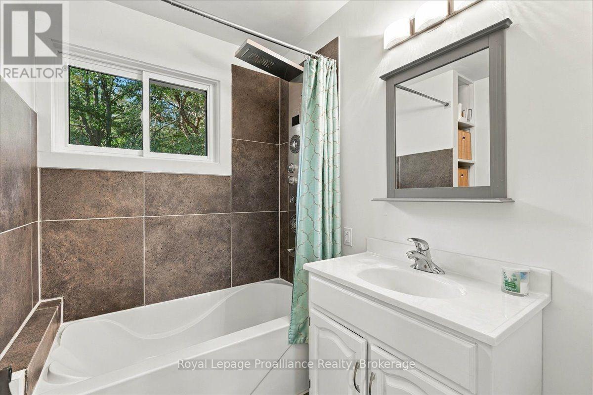 6647 Highway 37 Highway, Tweed, Ontario  K0K 3J0 - Photo 18 - X13829802