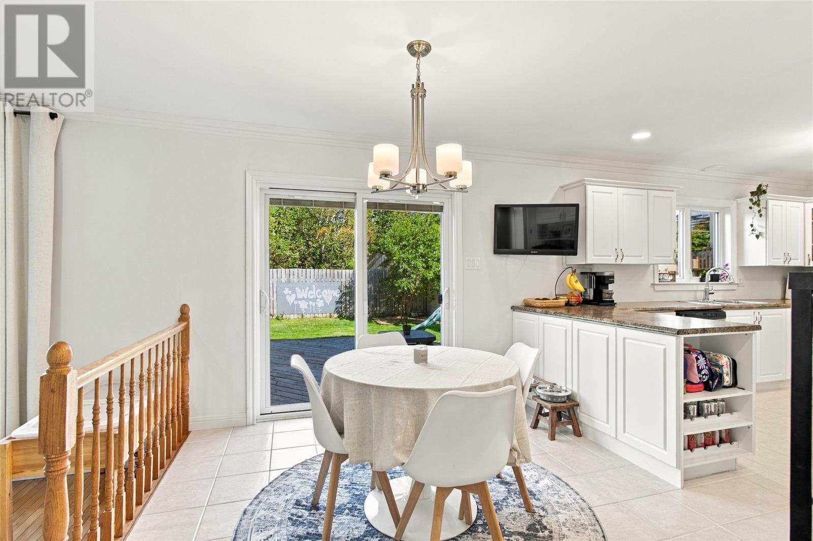 16 Hyde Park Drive, St. John's — photo 13