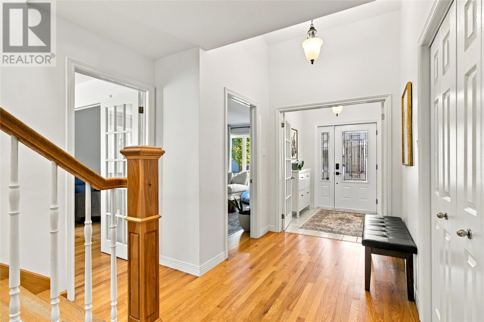 16 Hyde Park Drive, St. John's — photo 3