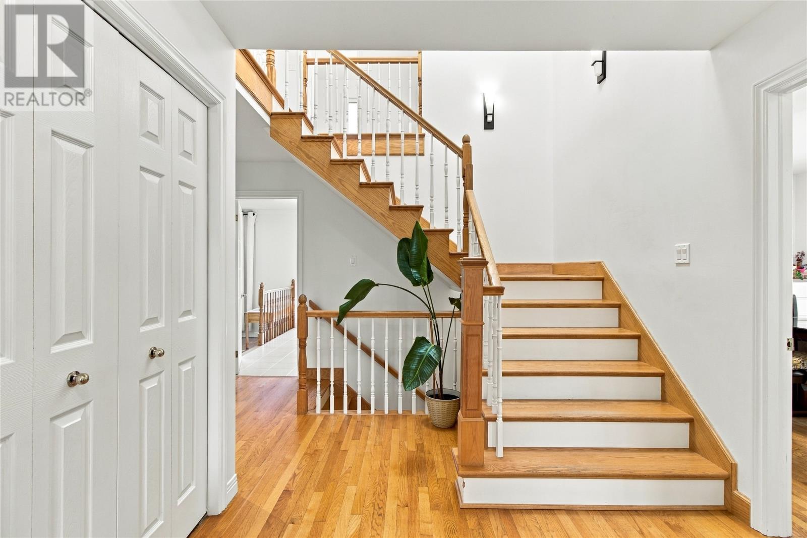 16 Hyde Park Drive, St. John's — photo 5