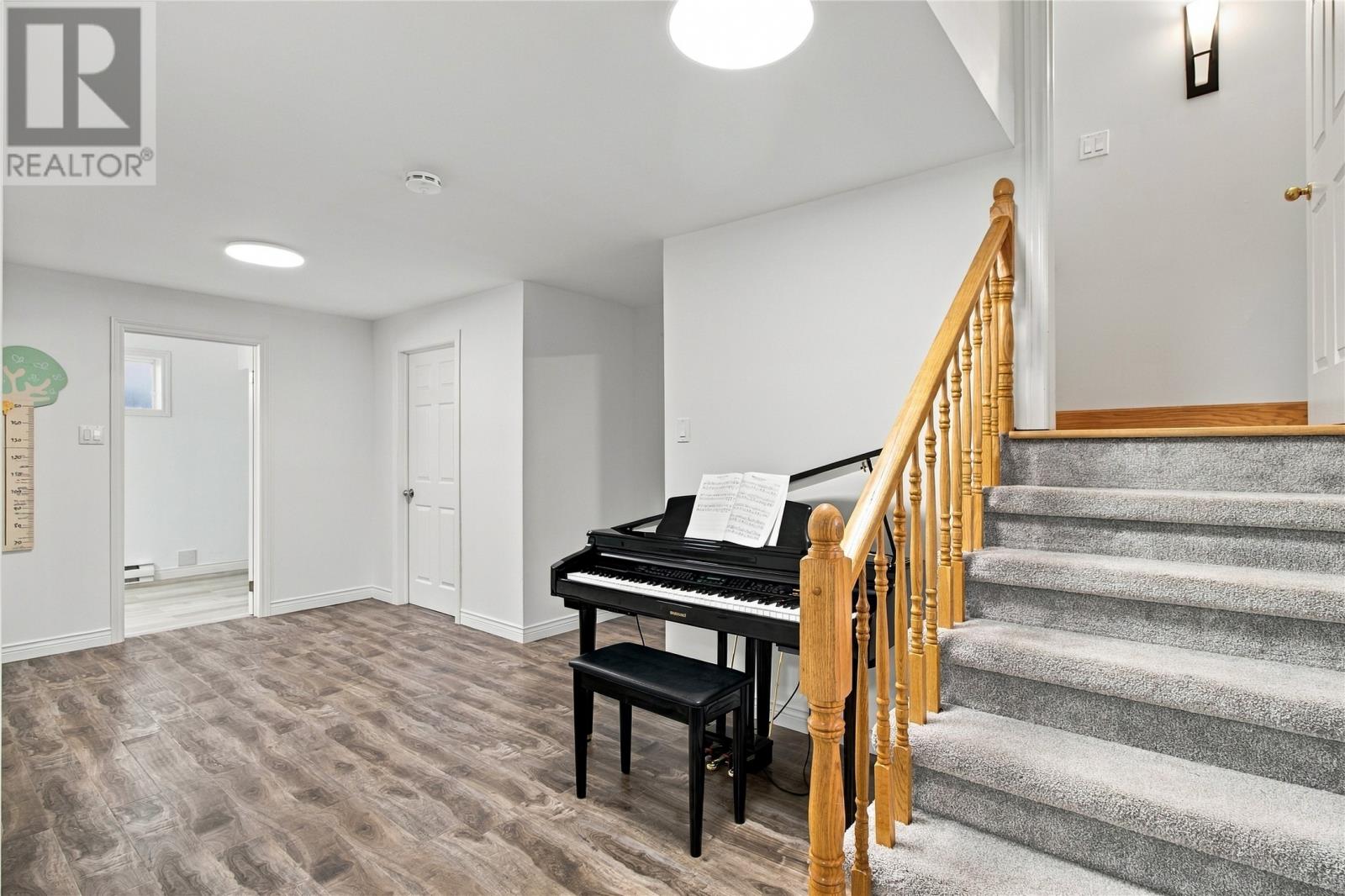 16 Hyde Park Drive, St. John's — photo 29