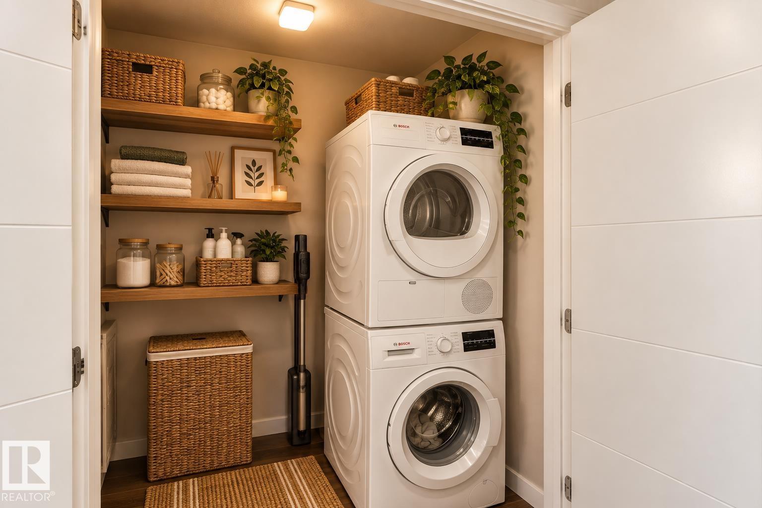 #908 10238 103 ST NW