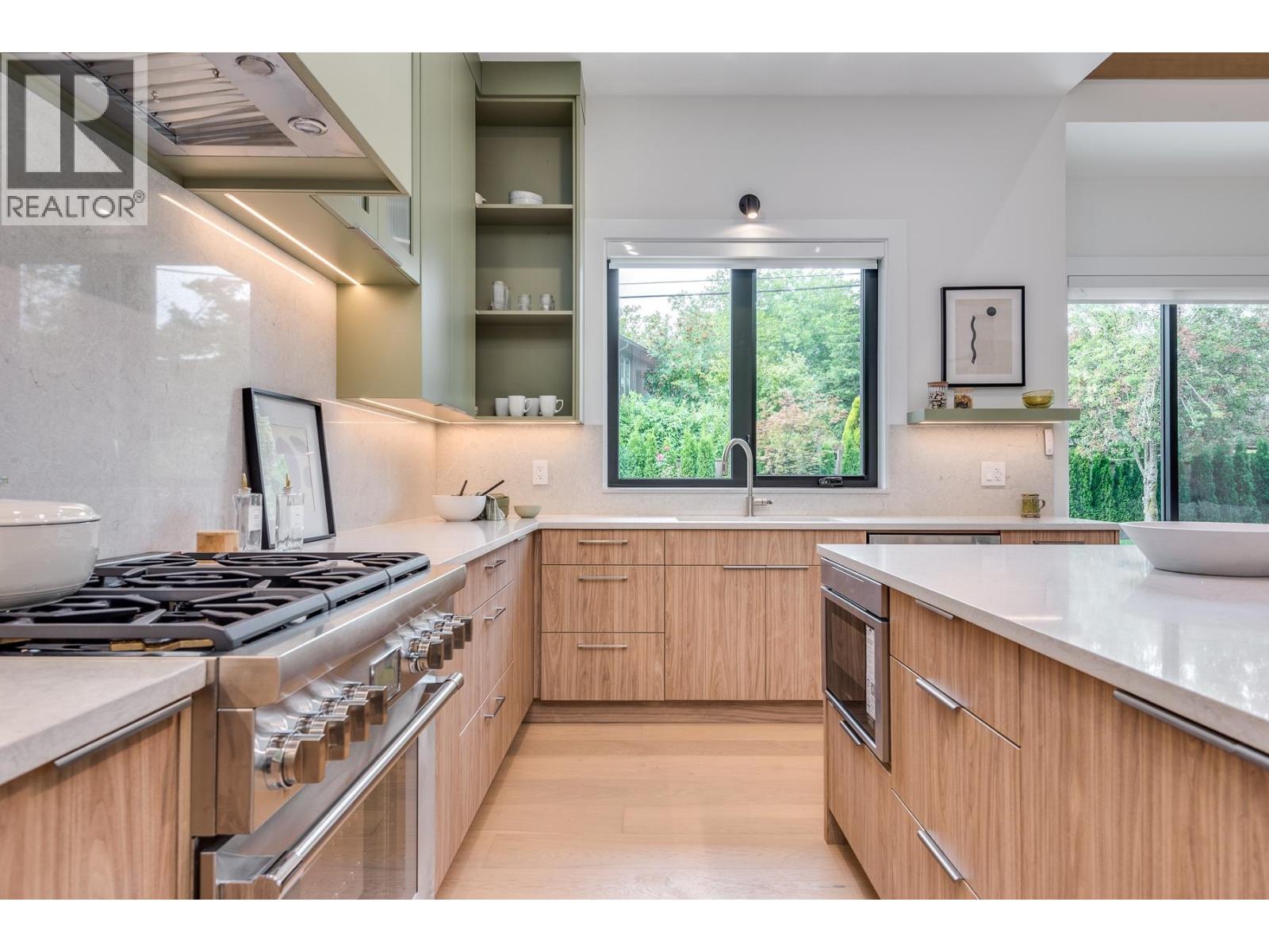 8431 Fairway Road, Richmond, British Columbia  V7C 1Y5 - Photo 15 - R3167067