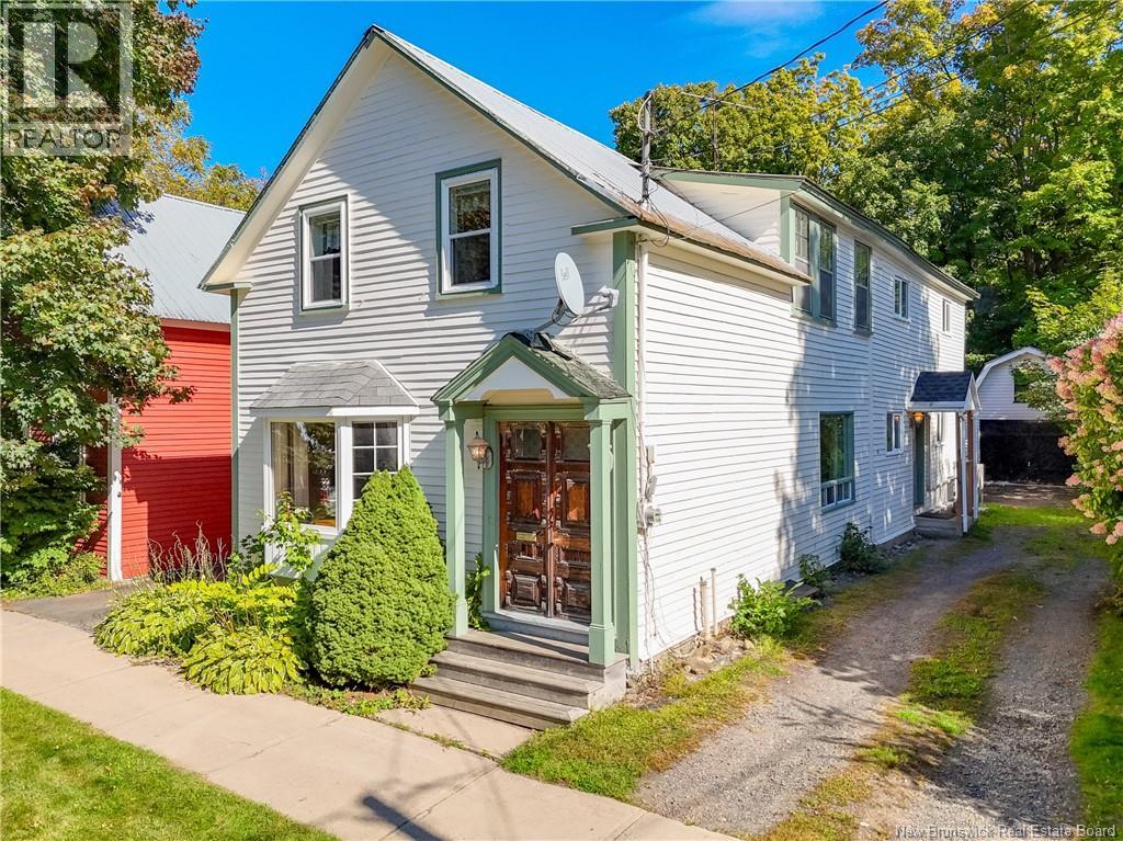 <h3>$474,500</h3><p>292 Saint John Street, Fredericton, New Brunswick</p>