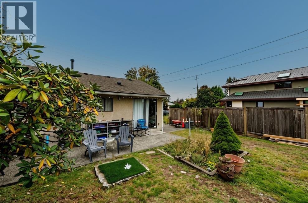 446 E 16th Street, North Vancouver, British Columbia  V7L 2T5 - Photo 2 - R3169619
