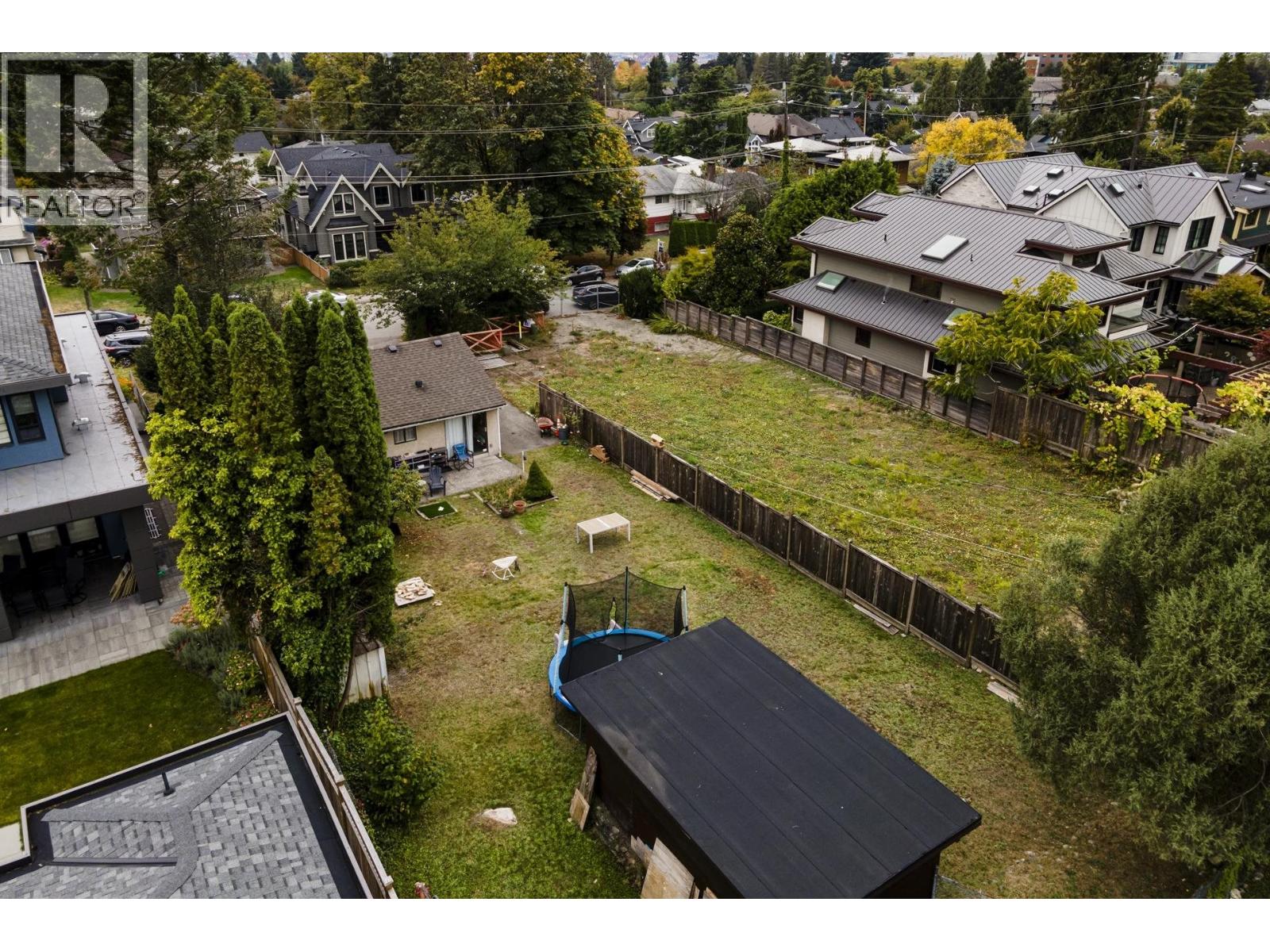 446 E 16th Street, North Vancouver, British Columbia  V7L 2T5 - Photo 5 - R3169619