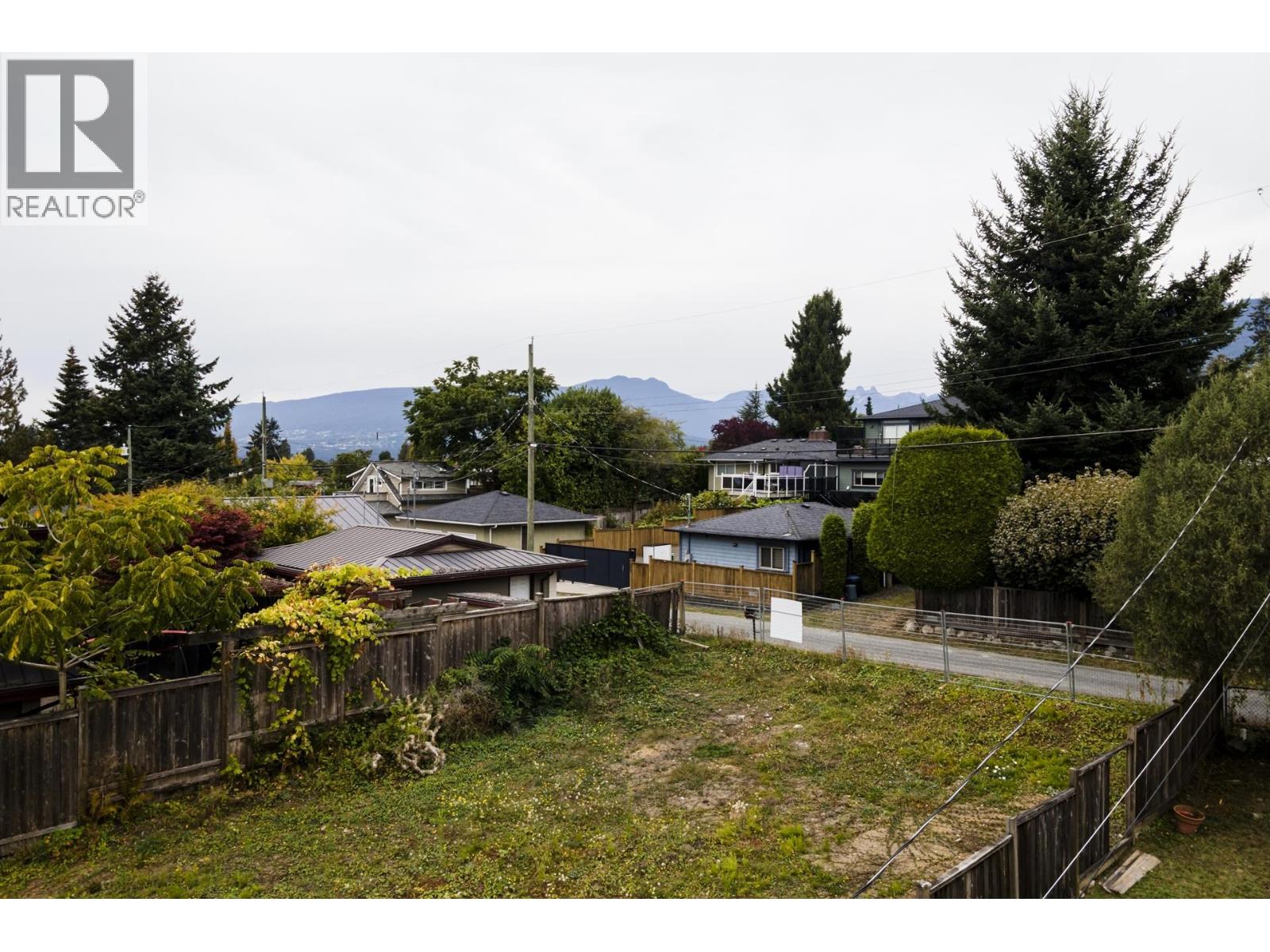 446 E 16th Street, North Vancouver, British Columbia  V7L 2T5 - Photo 7 - R3169619