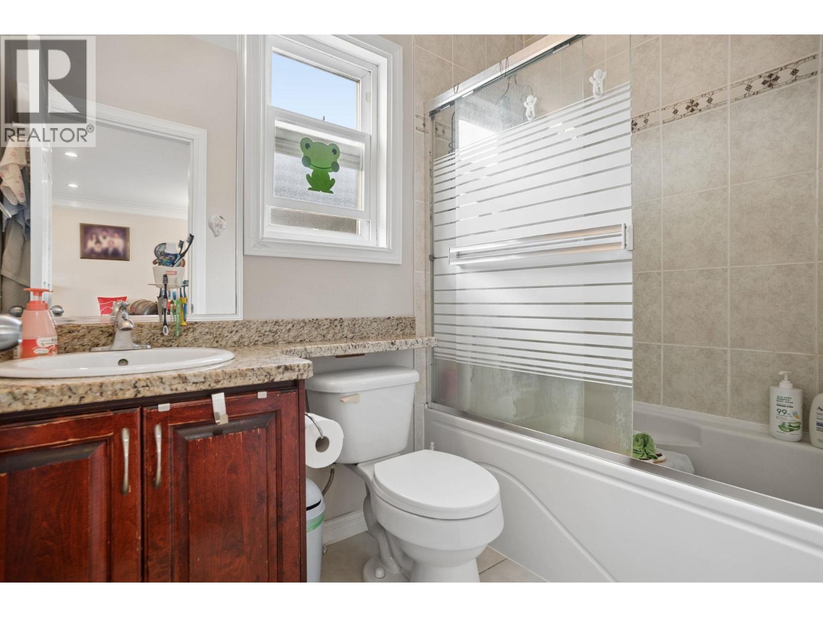 7487 Rosewood Street, Burnaby, British Columbia  V5E 2G6 - Photo 12 - R3169629