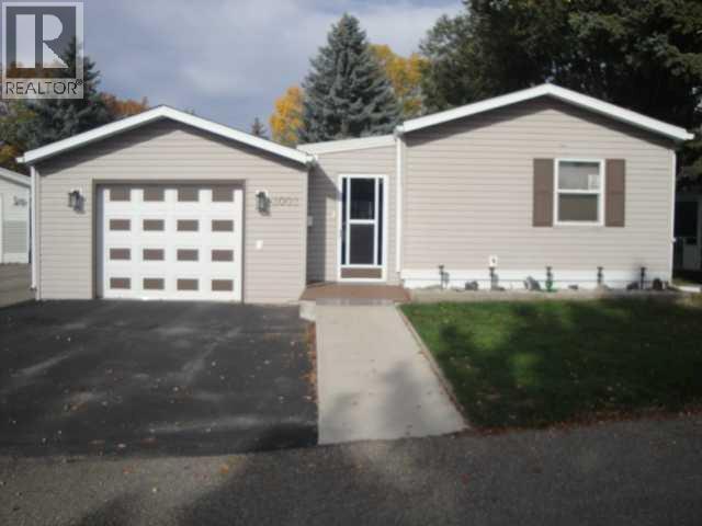 3002 29th Street S, Lethbridge, Alberta  T1K 6S8 - Photo 1 - A2348206