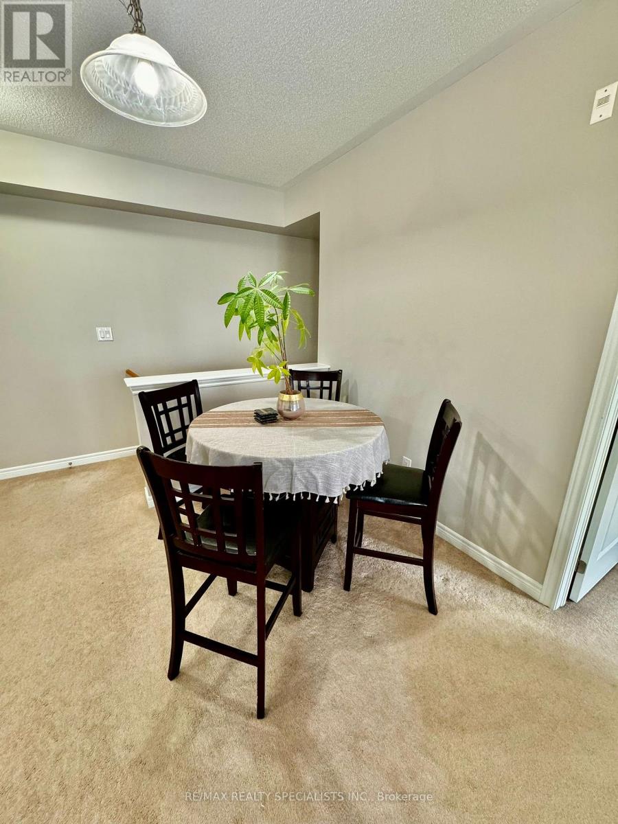 202 - 2339 Sawgrass Drive, Oakville, Ontario  L6H 0L1 - Photo 4 - W13817740