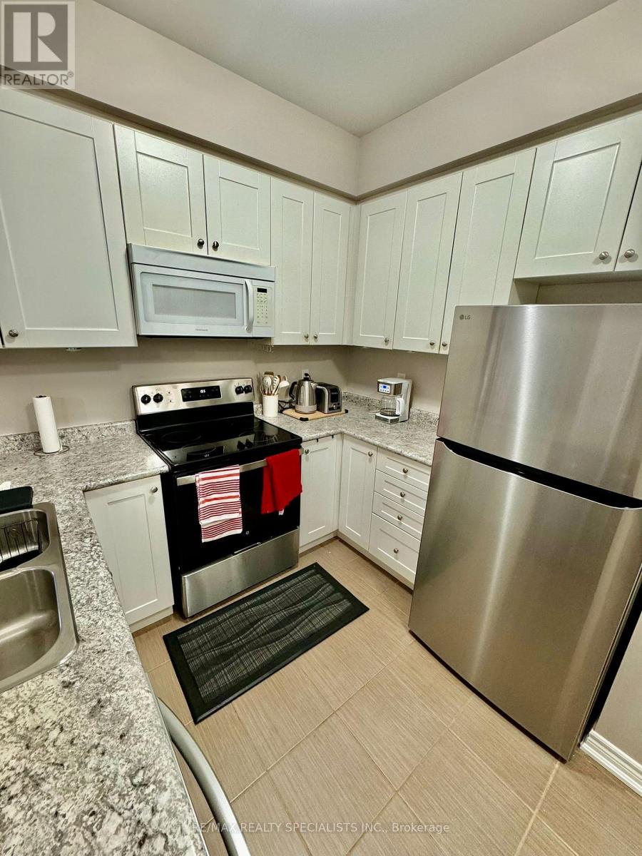 202 - 2339 Sawgrass Drive, Oakville, Ontario  L6H 0L1 - Photo 2 - W13817740