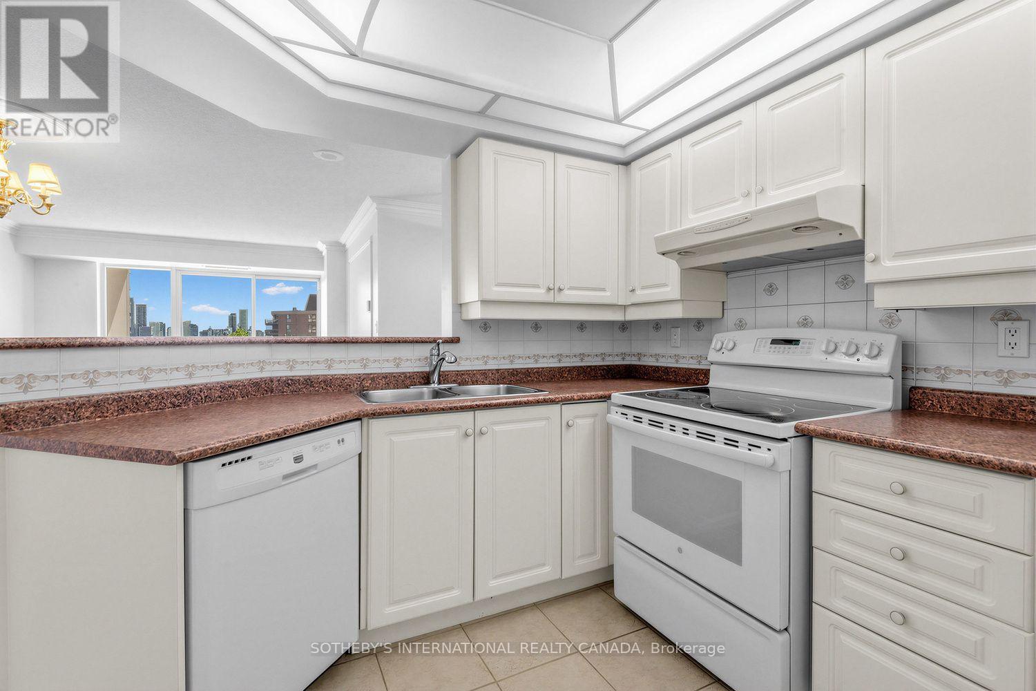 704 - 38 Avoca Avenue, Toronto, Ontario M4T 2B9 - Photo 13 - C13829726