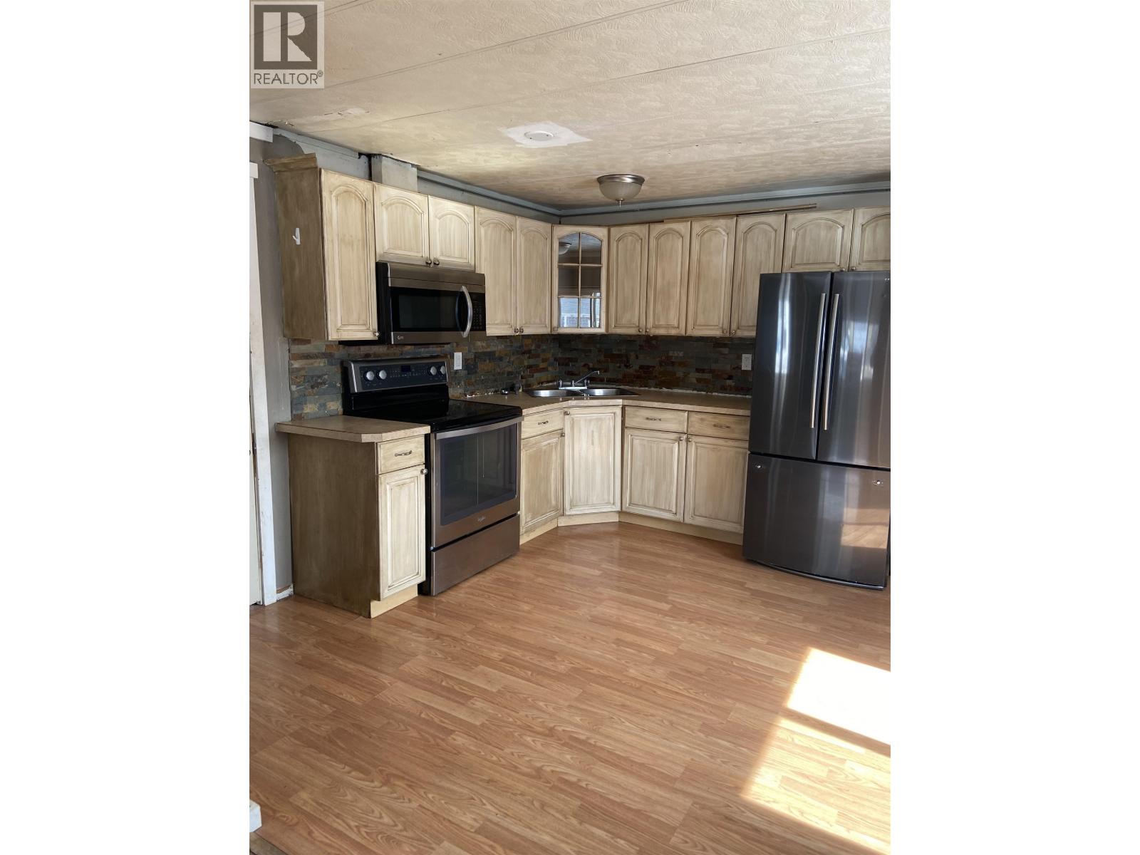73 12842 Old Hope Road, Charlie Lake, British Columbia  V0C 1H0 - Photo 3 - R3169666