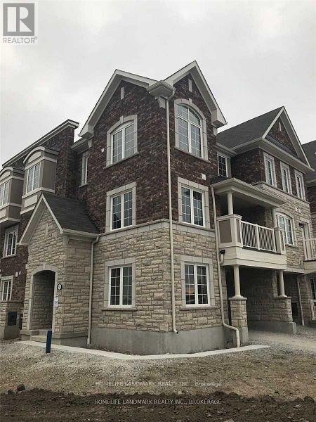 51 Bluegill Crescent, Whitby, Ontario L1P 0E4 - Photo 2 - E13829810