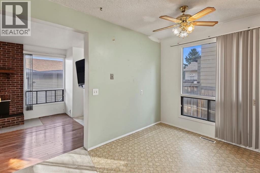 1272 Berkley Drive NW, Calgary, Alberta  T3K 1S9 - Photo 14 - A2342496
