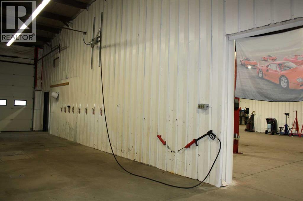 200, 104 East Lake Boulevard NE, Airdrie, Alberta  T4A 2C1 - Photo 26 - A2347585