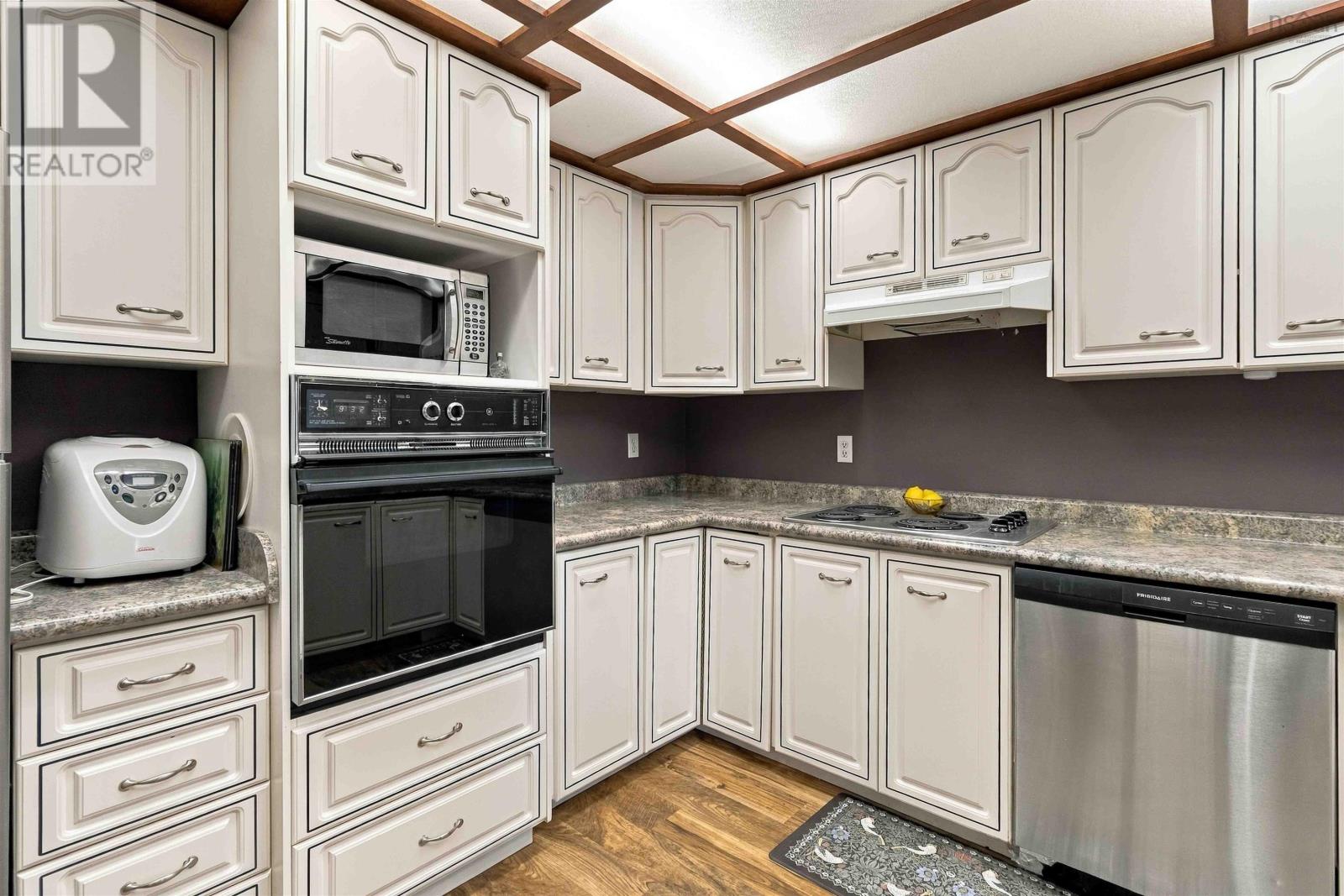 242 Spinnaker Drive, Halifax, Nova Scotia B3N 3C6 - Photo 10 - 202624382