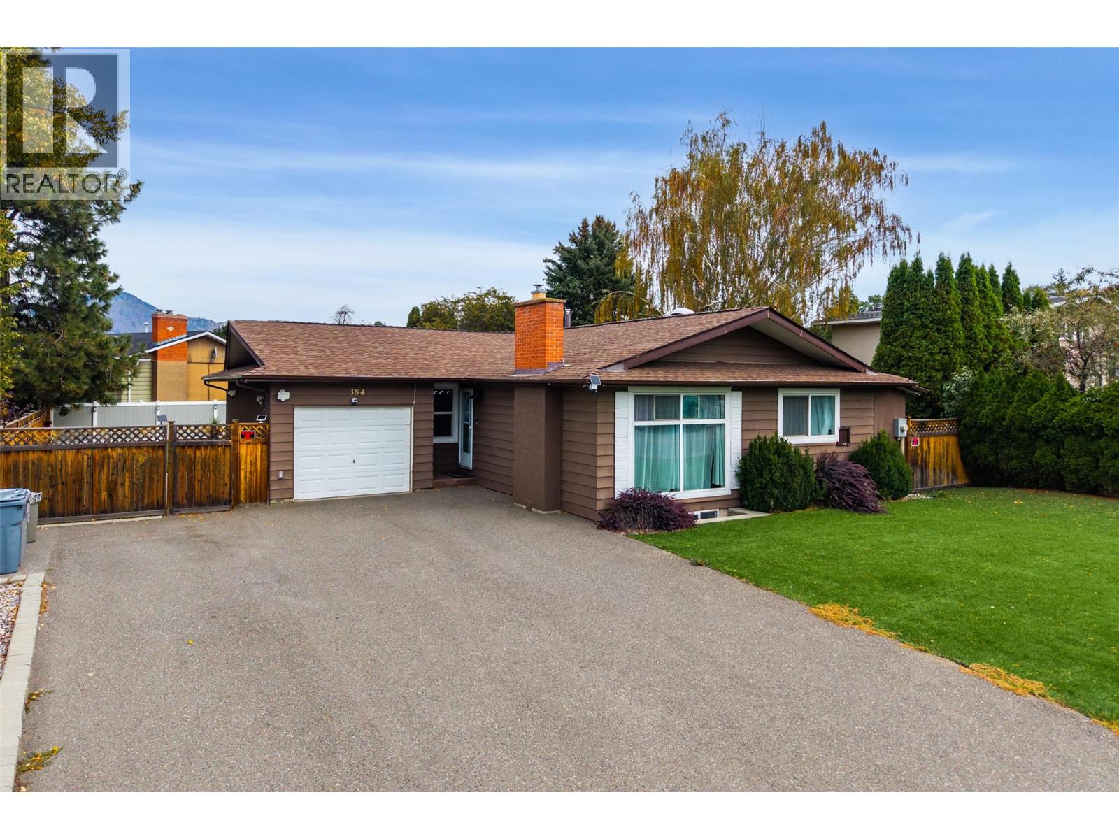 384 Arrowstone Drive, Kamloops, British Columbia