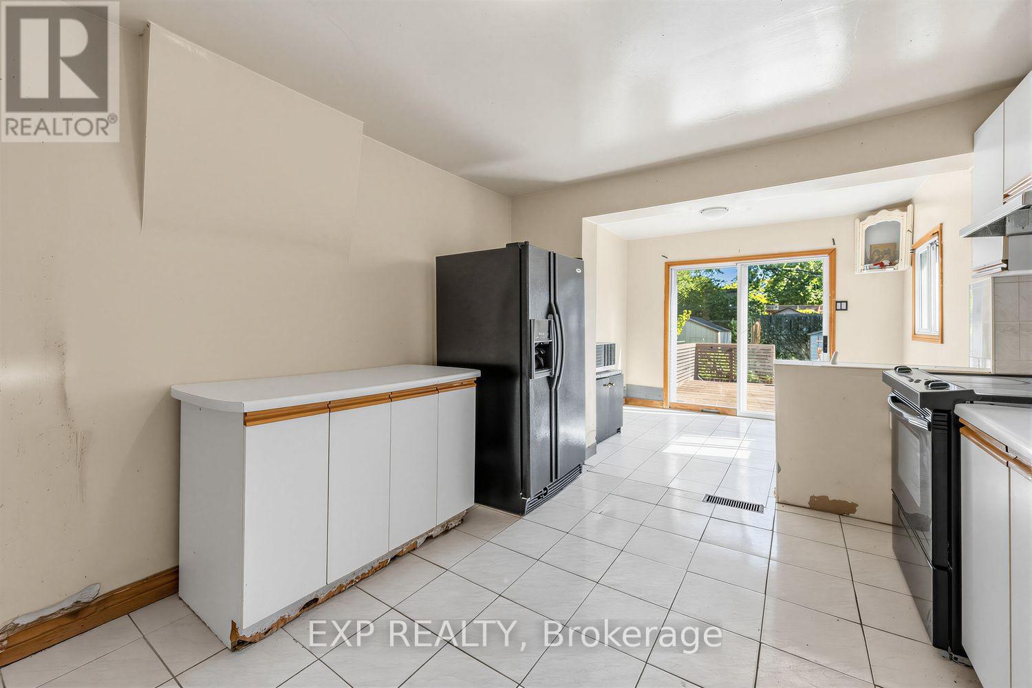 511 Carlaw Avenue, Toronto, Ontario M4K 3J3 - Photo 7 - E13601964