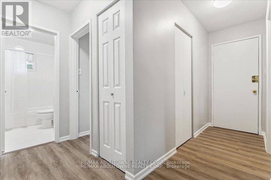 4 - 2344 Queensway Drive, Burlington, Ontario  L7R 3T3 - Photo 23 - W13829690