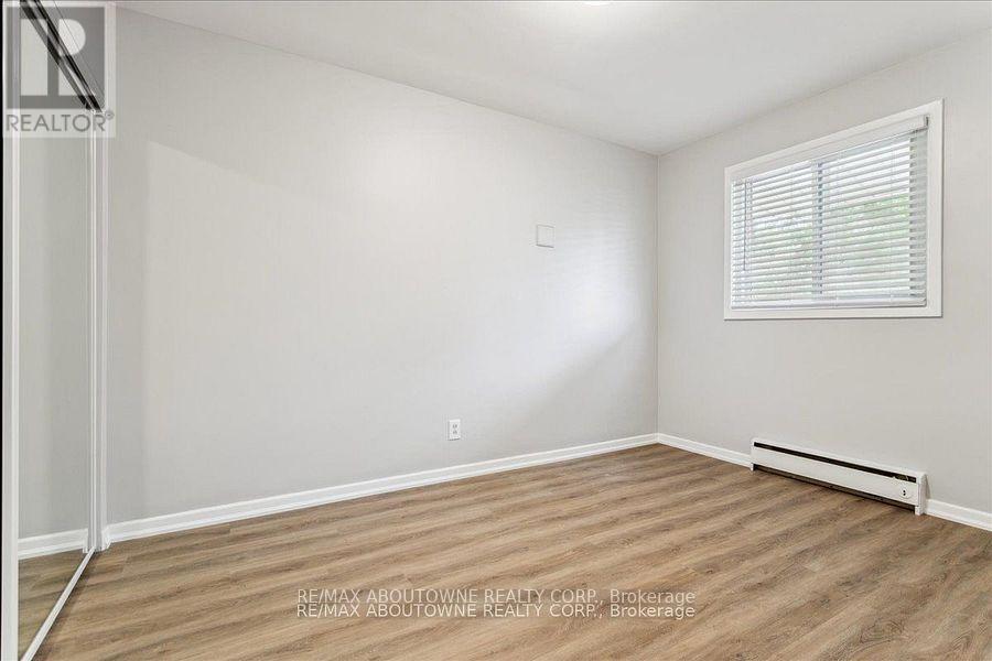 4 - 2344 Queensway Drive, Burlington, Ontario  L7R 3T3 - Photo 26 - W13829690