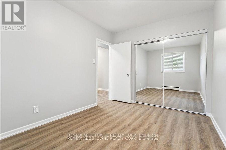 4 - 2344 Queensway Drive, Burlington, Ontario  L7R 3T3 - Photo 29 - W13829690