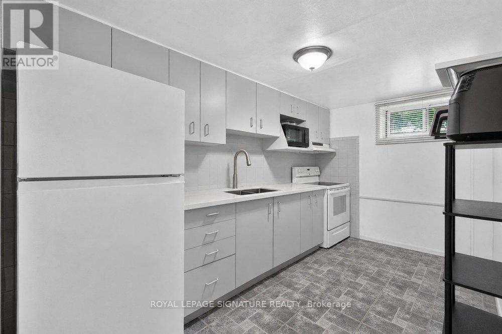 439 Ginger Downs, Mississauga, Ontario  L5A 3A8 - Photo 35 - W13829710