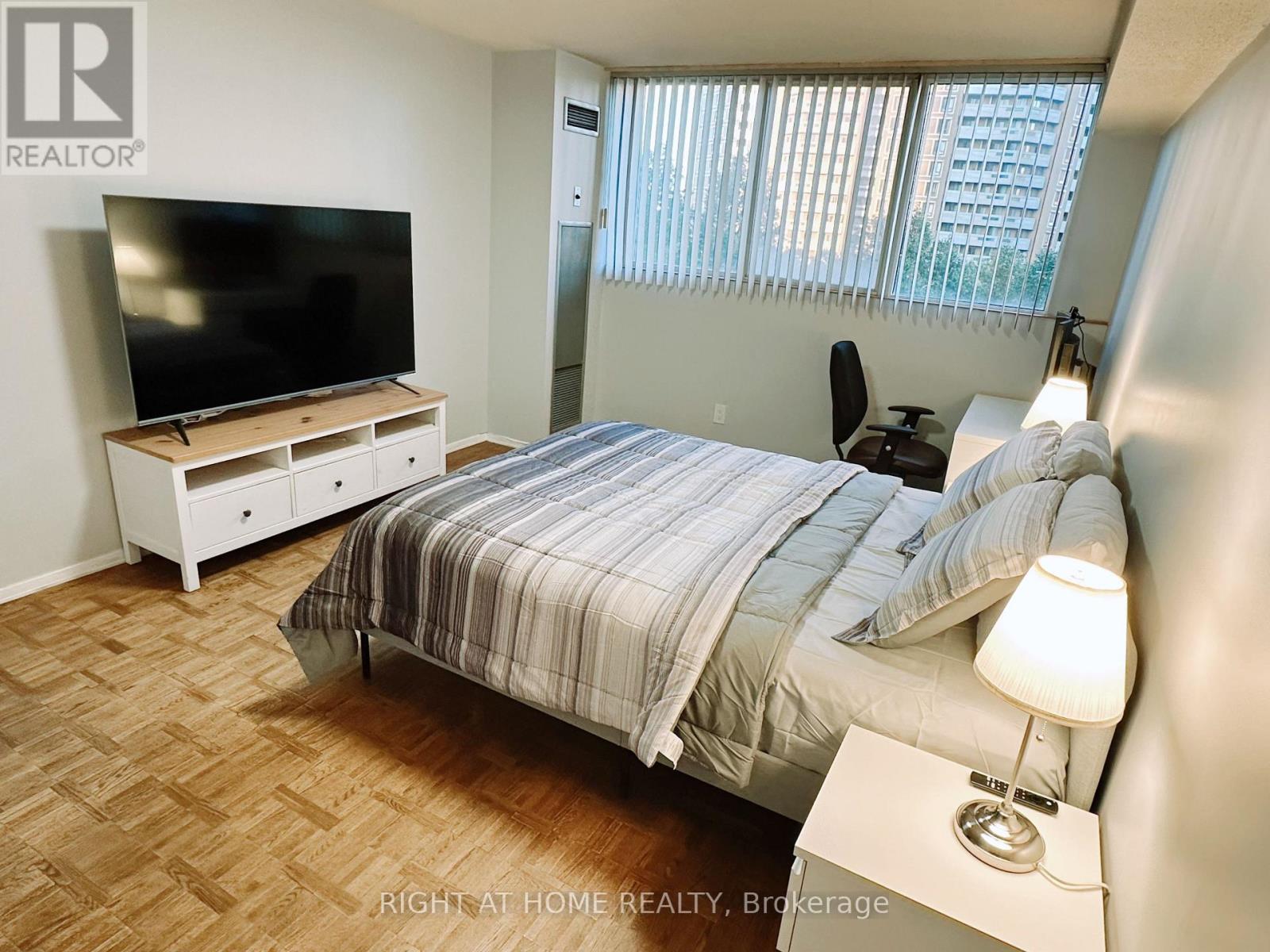 701 - 3700 Kaneff Crescent, Mississauga, Ontario  L5A 4B8 - Photo 11 - W13829760