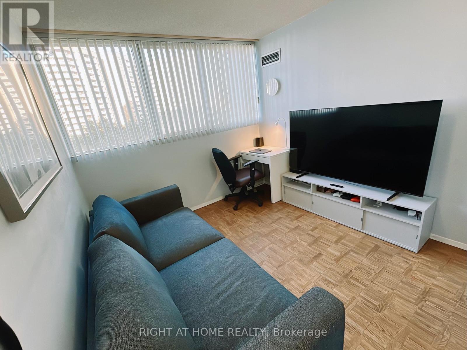 701 - 3700 Kaneff Crescent, Mississauga, Ontario  L5A 4B8 - Photo 12 - W13829760