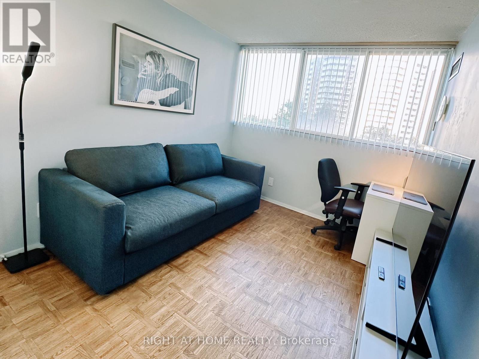 701 - 3700 Kaneff Crescent, Mississauga, Ontario  L5A 4B8 - Photo 13 - W13829760
