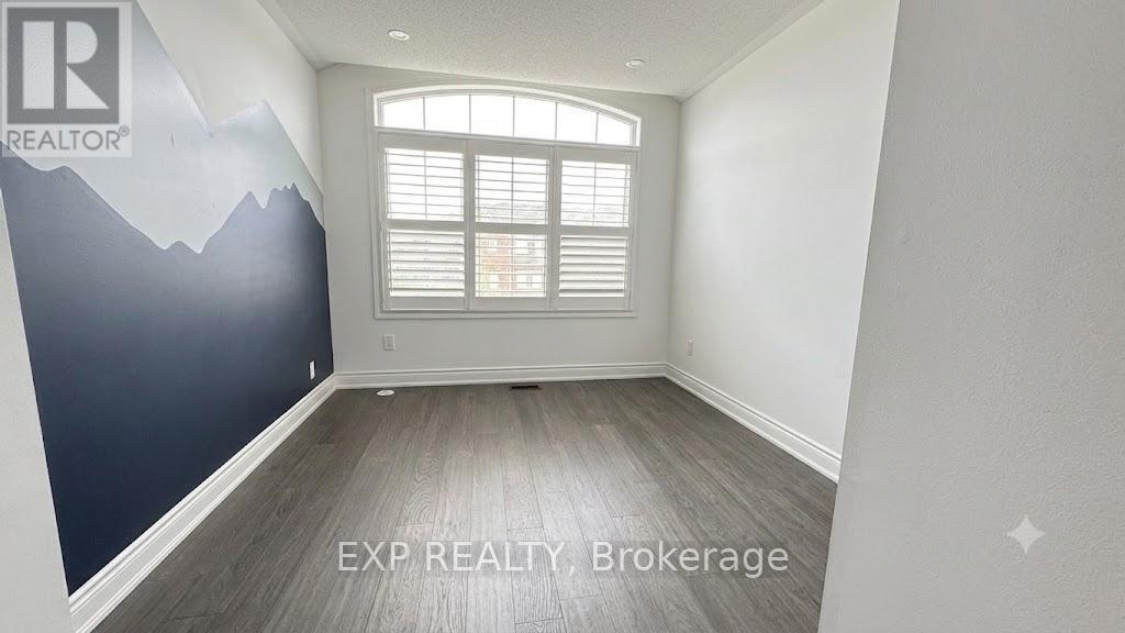 215 Remembrance Road, Brampton, Ontario  L7A 4P1 - Photo 12 - W13829772