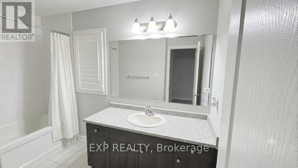 215 Remembrance Road, Brampton, Ontario  L7A 4P1 - Photo 17 - W13829772
