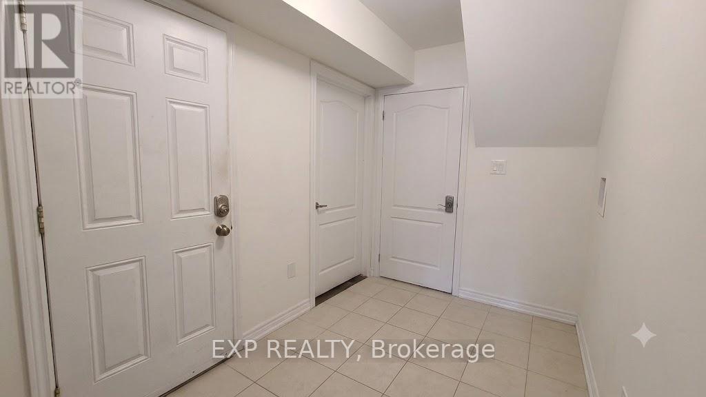 215 Remembrance Road, Brampton, Ontario  L7A 4P1 - Photo 20 - W13829772