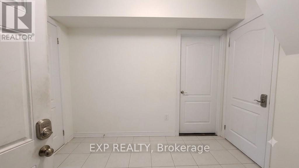215 Remembrance Road, Brampton, Ontario  L7A 4P1 - Photo 23 - W13829772