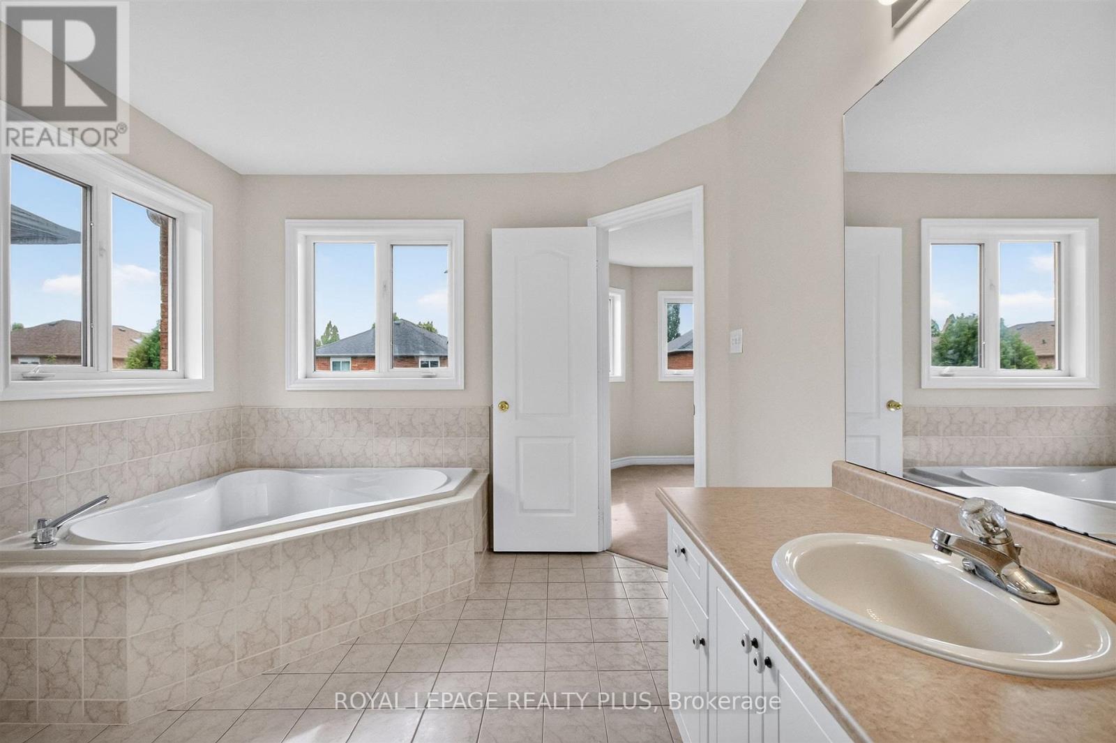 6322 Lisgar Drive, Mississauga, Ontario  L5N 7W1 - Photo 25 - W13829804